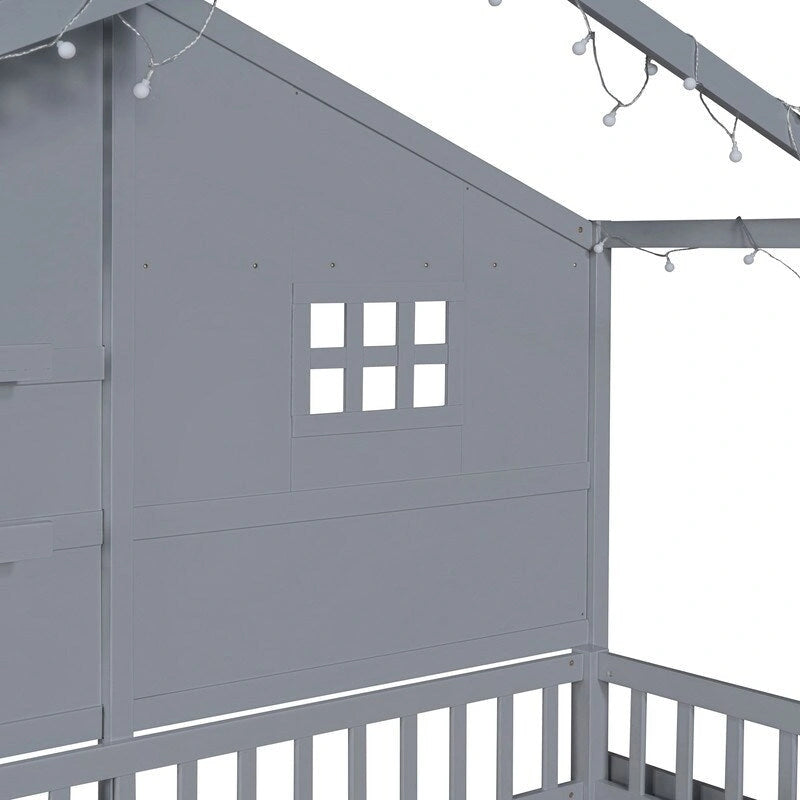 Letto a forma di casa singolo con scaffali, finestra e striscia luminosa scintillante sul tetto
