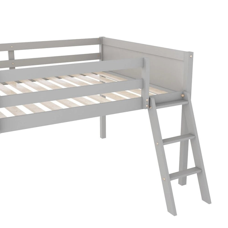 Niedriges Holzh Hochbett in voller Größe mit Leiter