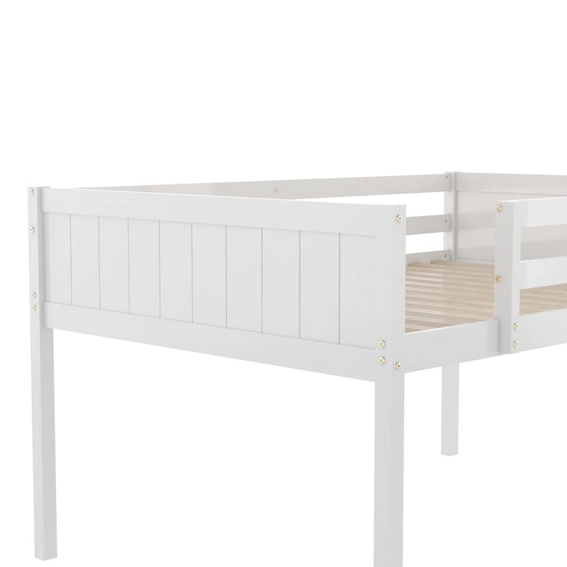 Niedriges Holzh Hochbett in voller Größe mit Leiter