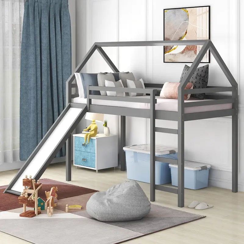 Hochbett für zwei Personen mit Rutsche