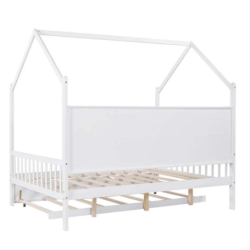 Wit houten kinderbed in huisstijl met uitschuifbed en plank